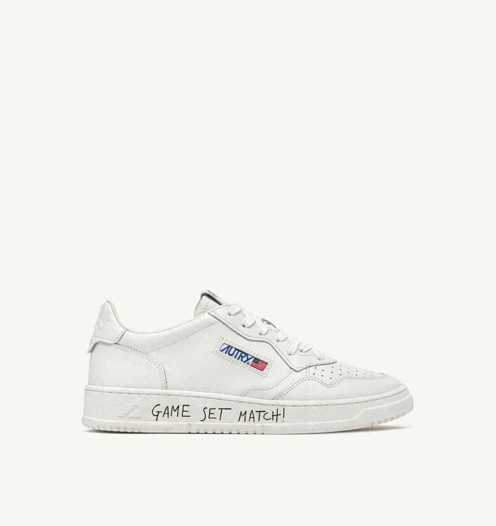 MEDALIST LOW EN CUIR BLANC AVEC LETTERING