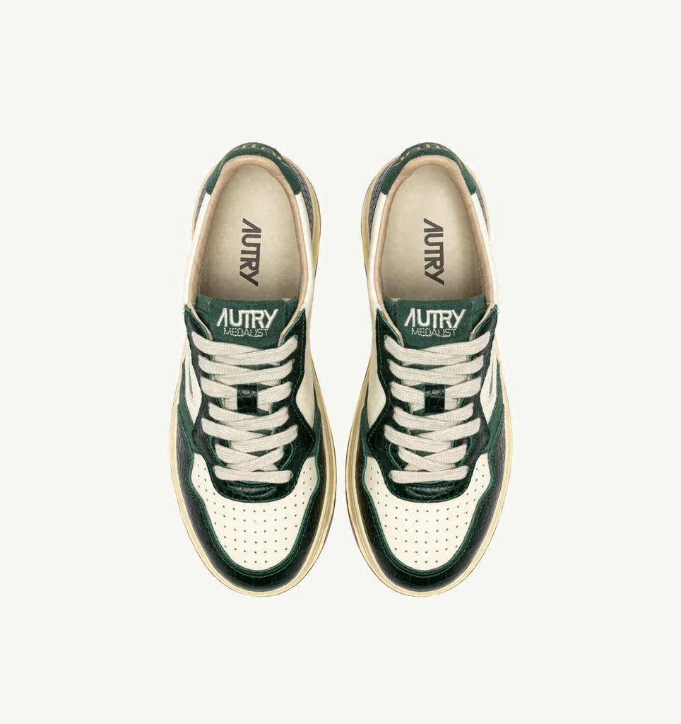 MEDALIST LOW EN CUIR MARSHMALLOW ET VERT
