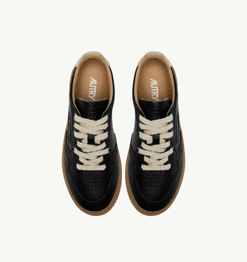 MEDALIST LOW EN CUIR NOIR ET MARSHMALLOW