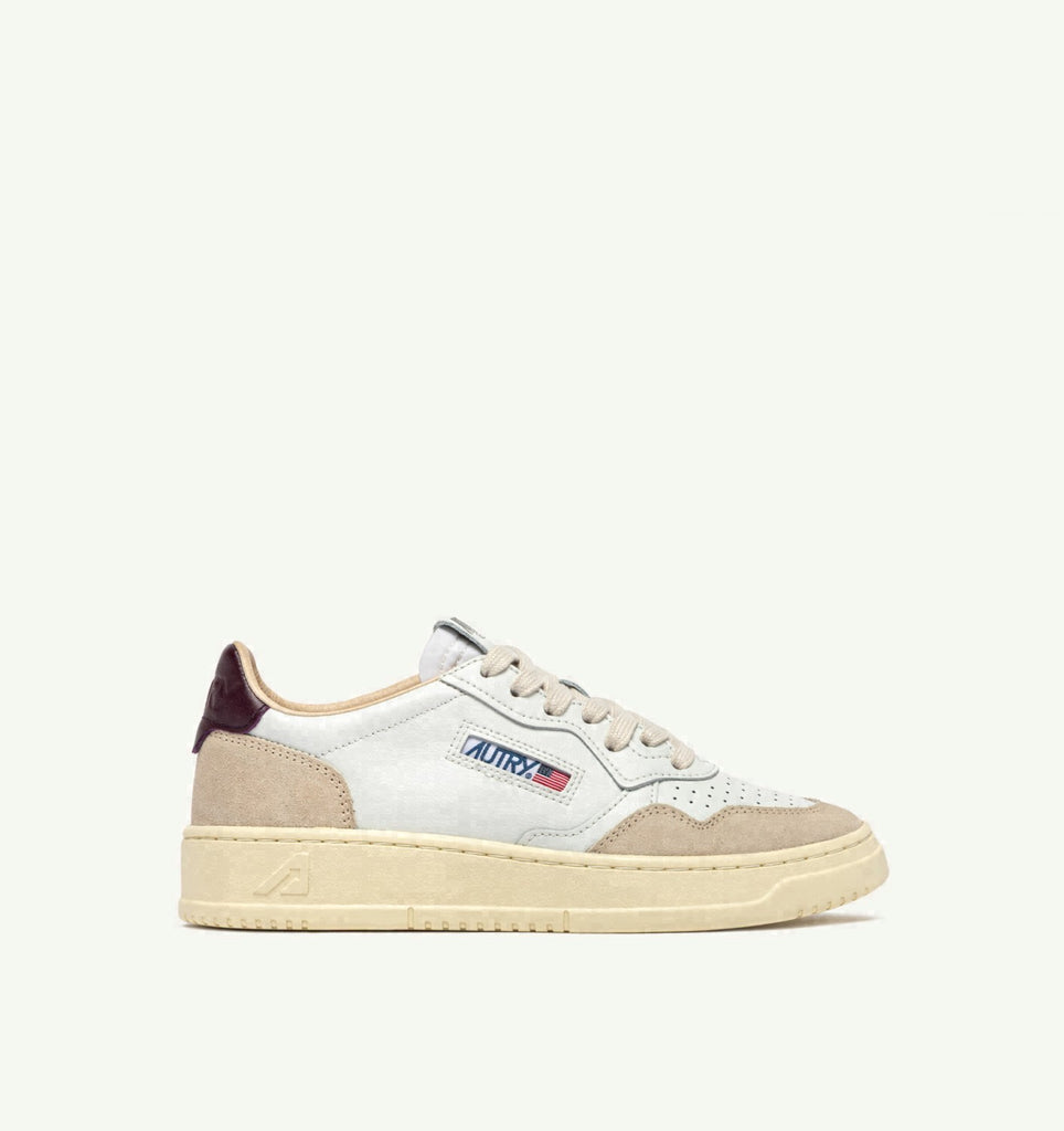 MEDALIST LOW EN DAIM ET CUIR BLANC ET FIG
