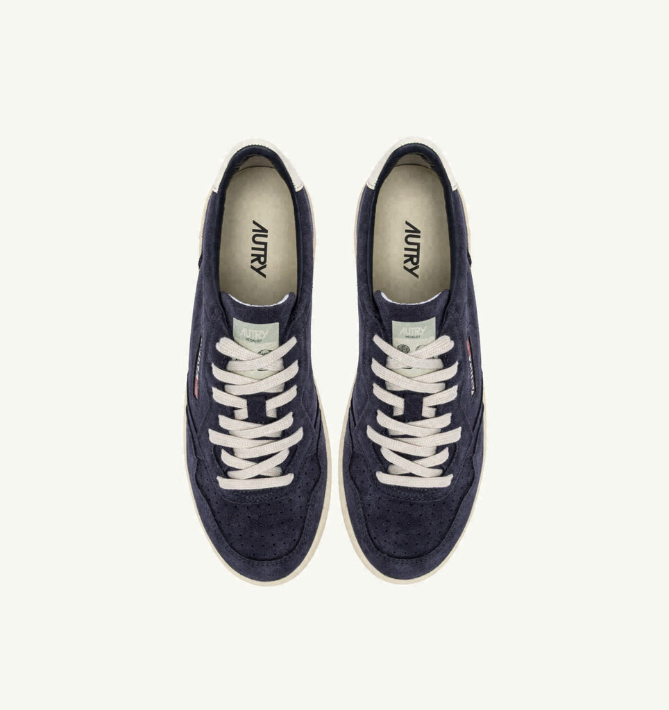 MEDALIST LOW EN DAIM SPACE ET BLANC