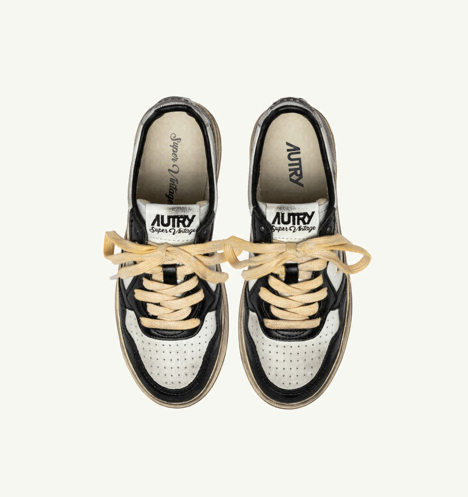 MEDALIST LOW SUPER VINTAGE EN CUIR BLANC NOIR ET ARGENT