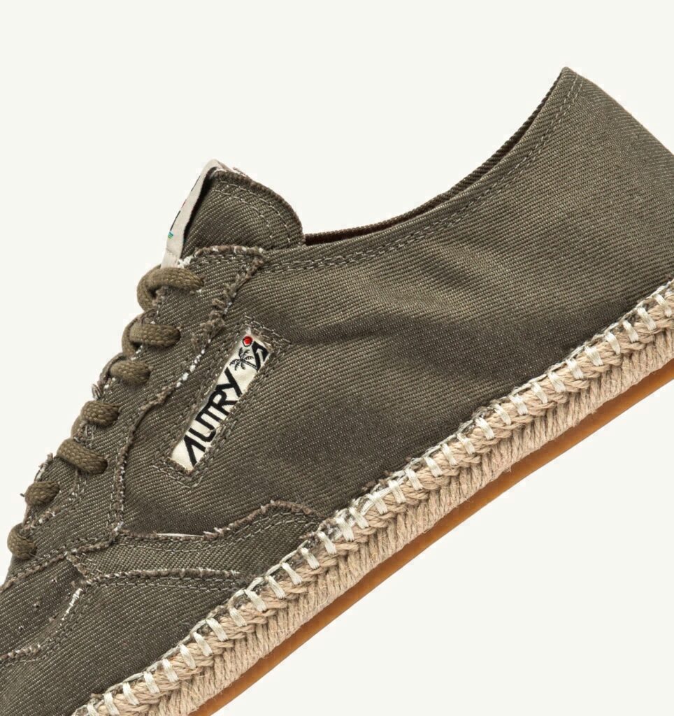 SANDY EN TOILE MILITARY