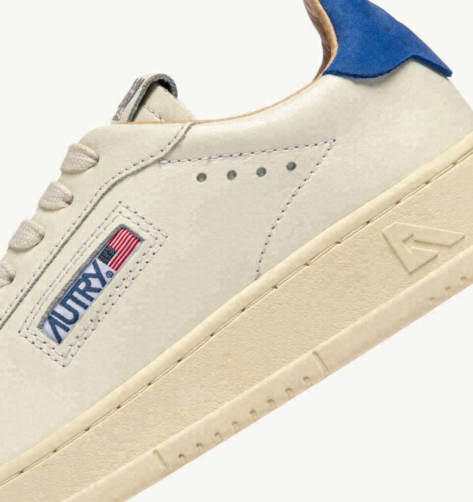 DALLAS LOW EN CUIR MARSHMALLOW ET LAPIS BLUE
