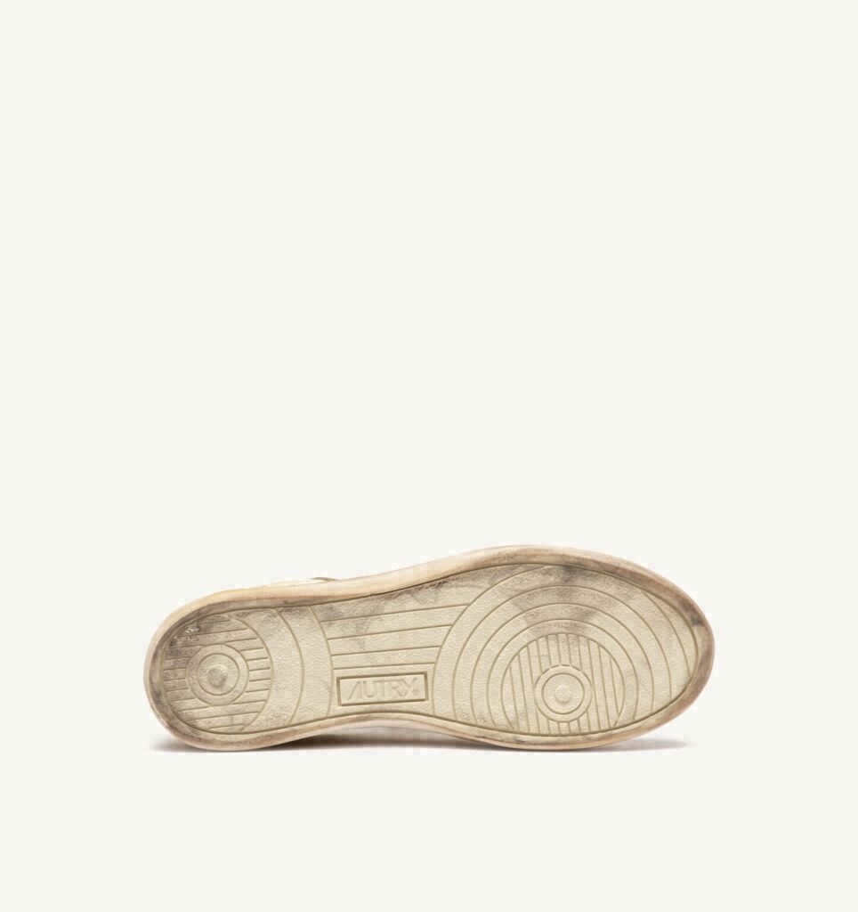 DALLAS LOW SUPER VINTAGE EN CUIR MARSHMALLOW AVEC CHARM