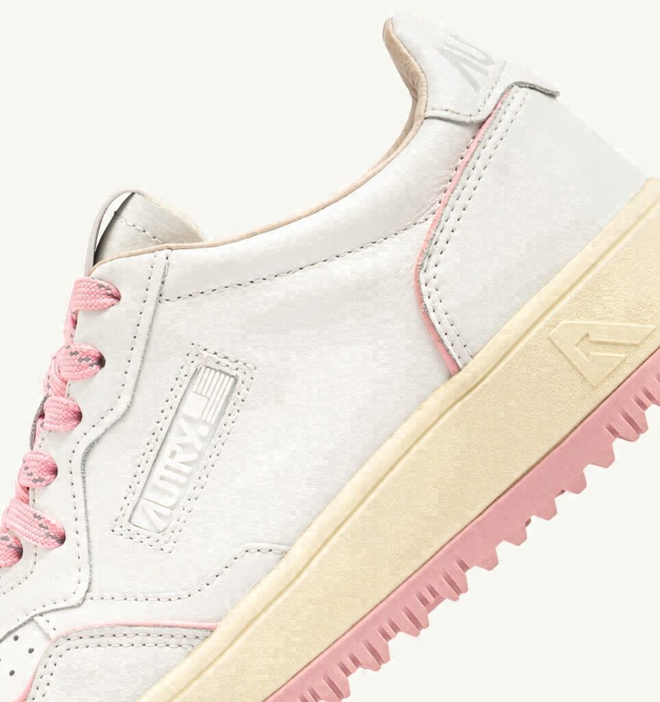 GOLF LOW EN CUIR BLANC ET CORAL BLUSH
