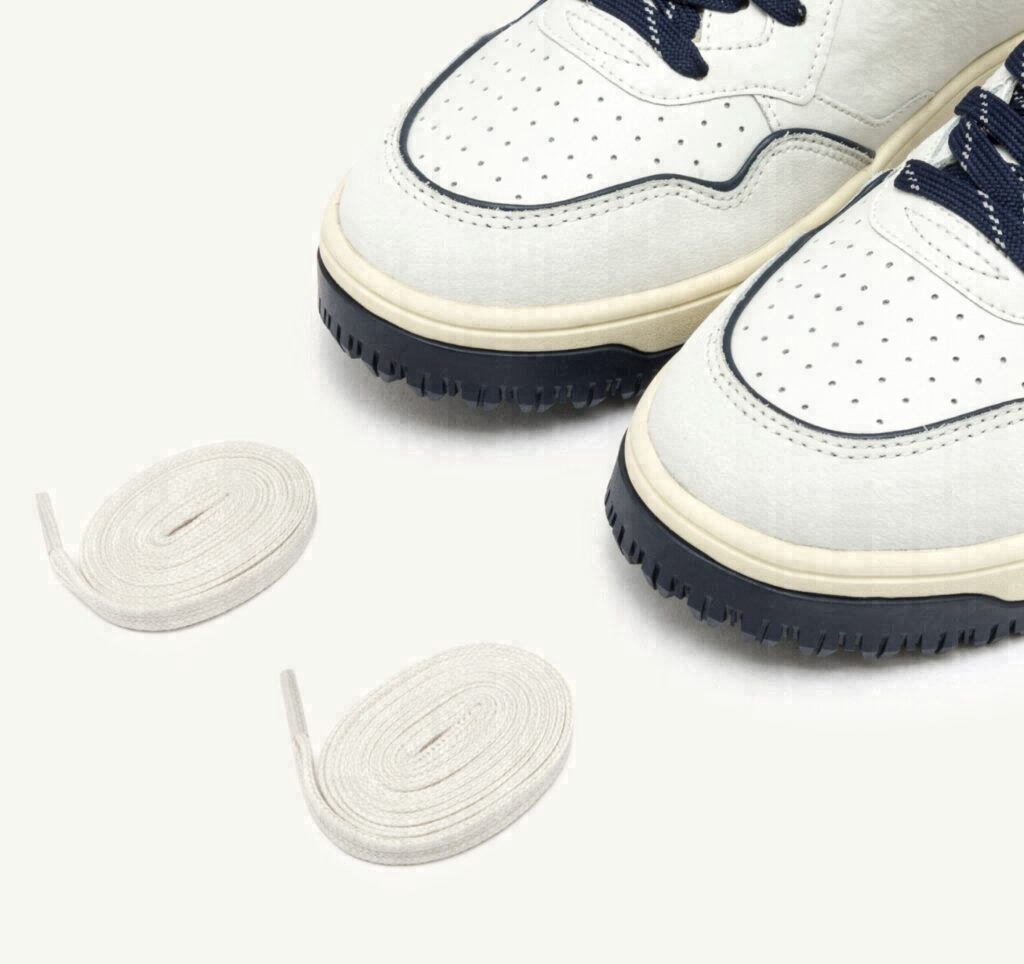 GOLF LOW EN CUIR BLANC ET NAVY