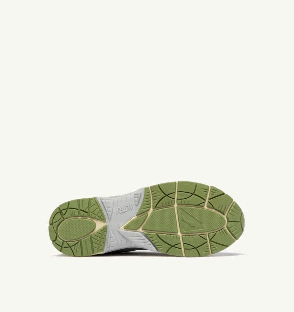 HYPERWAY EN CUIR SYNTHÉTIQUE ET MESH ARGENT SEA GRASS ET CYPRESS
