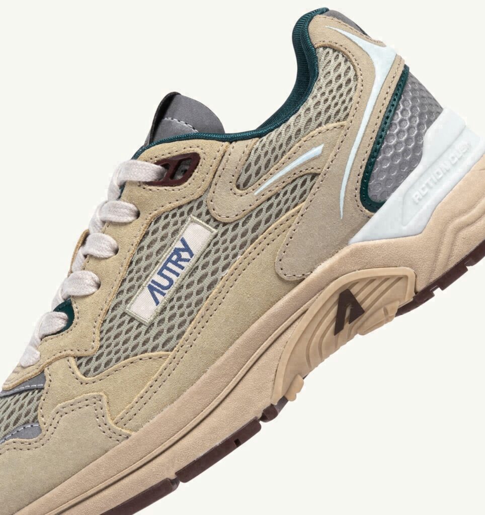 HYPERWAY EN DAIM ET MESH ÉCRU ET SPA BLUE