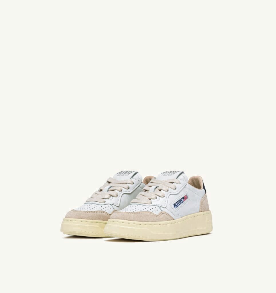 MEDALIST KIDS LOW EN DAIM BLANC ET BLUE SPACE