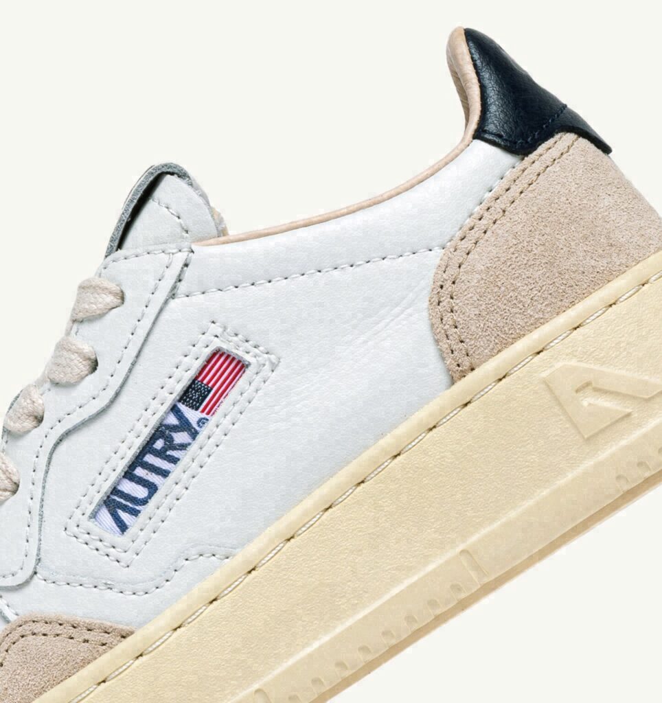 MEDALIST KIDS LOW EN DAIM BLANC ET BLUE SPACE