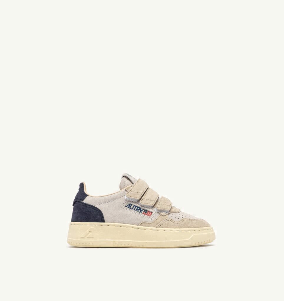 MEDALIST KIDSTRIPES LOW TRICOLOR EN DAIM BLANC SAND ET SPACE BLEU