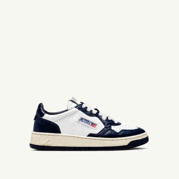 MEDALIST LOW BICOLOR IN WHITE AND BLUE LEATHER