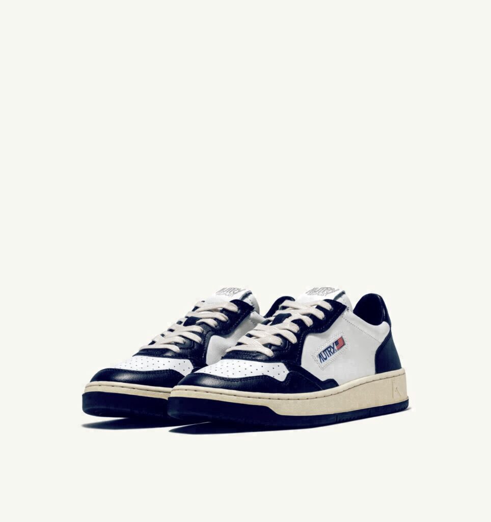 MEDALIST LOW BICOLOR EN CUIR BLANC ET BLEU