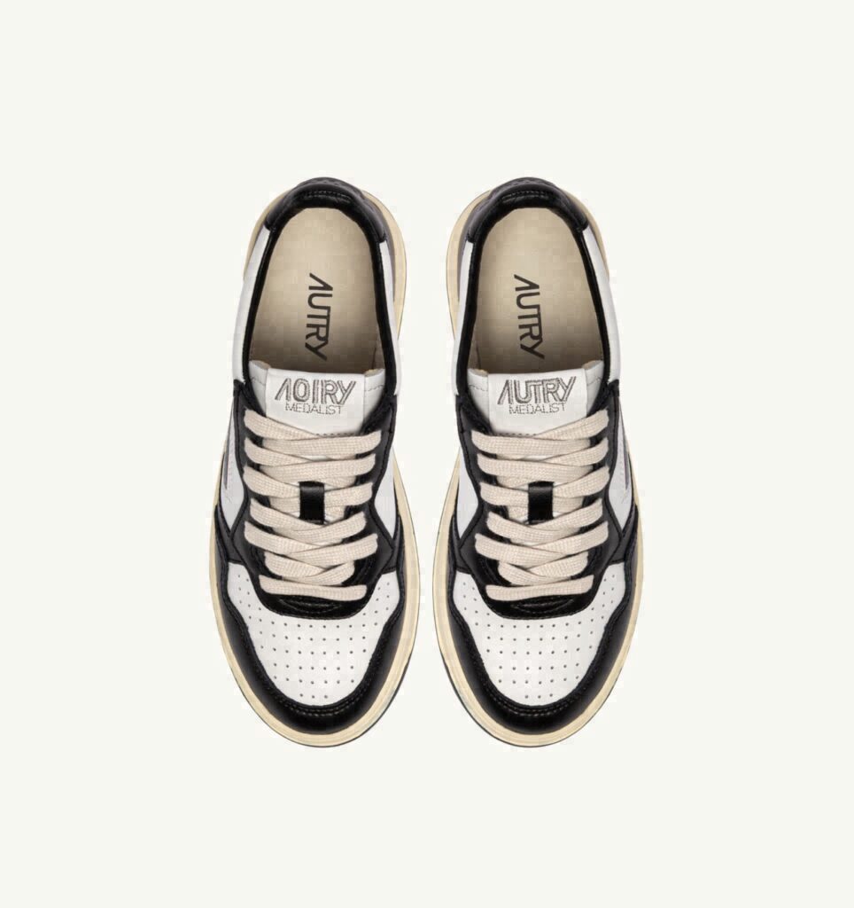 MEDALIST LOW BICOLOR EN CUIR BLANC ET NOIR