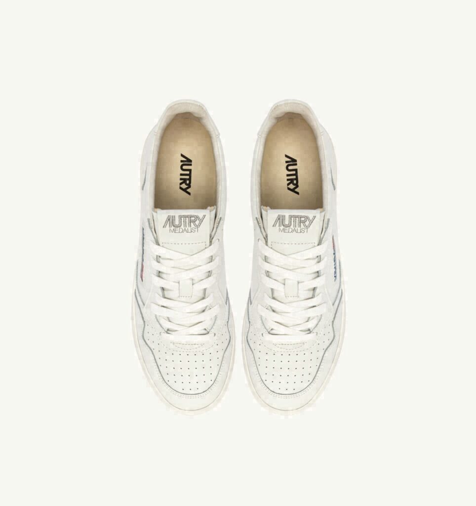 MEDALIST LOW EN CUIR BLANC AVEC LETTERING