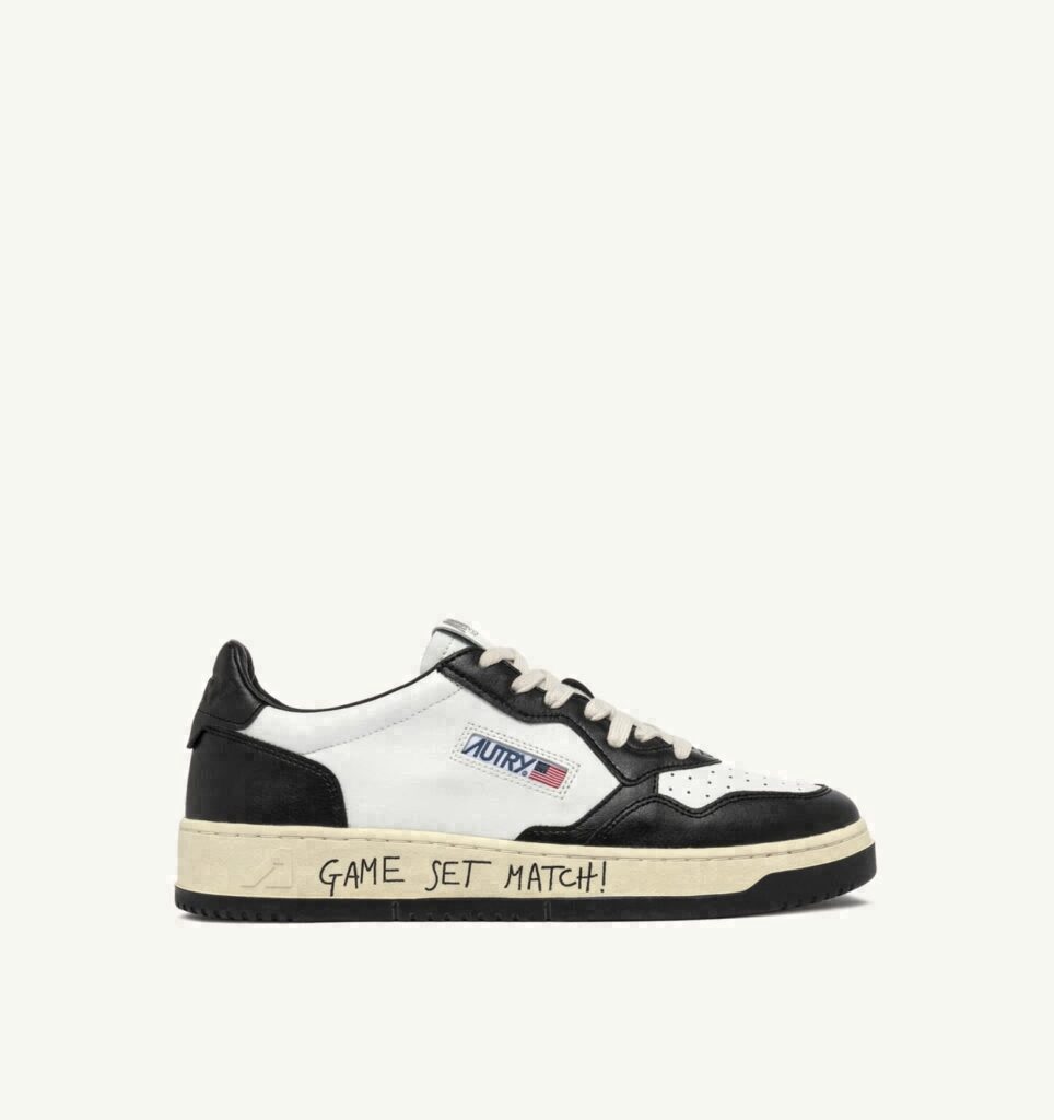 MEDALIST LOW EN CUIR BLANC ET NOIR AVEC LETTERING