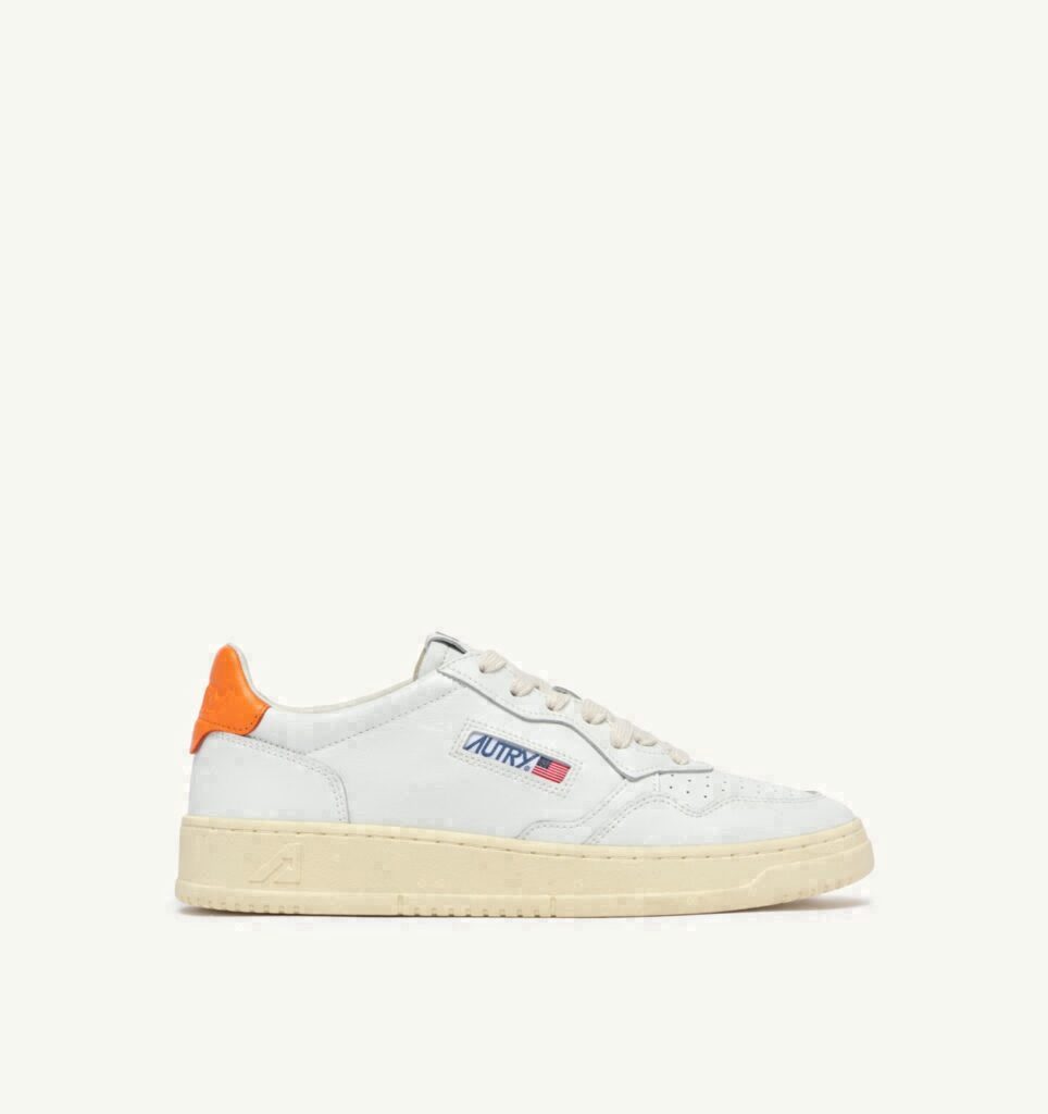 MEDALIST LOW EN CUIR BLANC ET PARSIMMON ORANGE