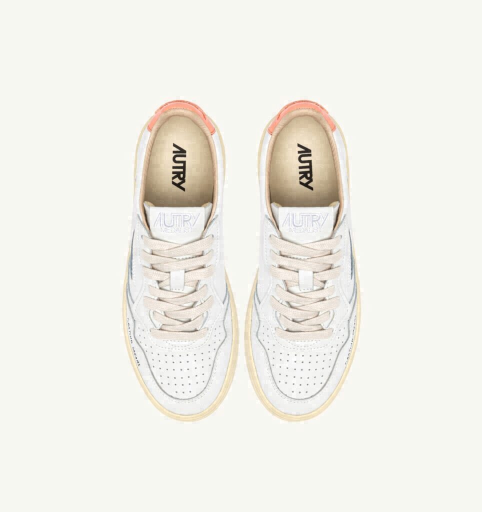 MEDALIST LOW EN CUIR BLANC ET PEACH PINK