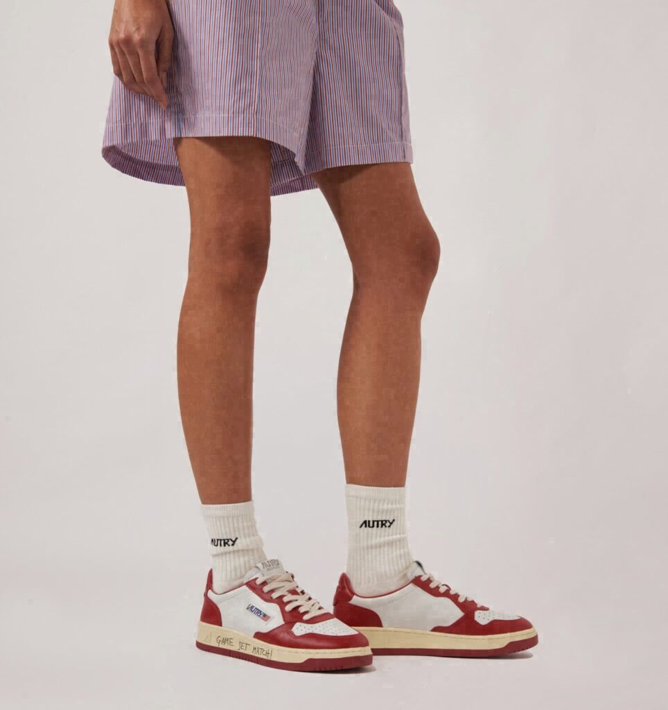 MEDALIST LOW EN CUIR BLANC ET ROUGE AVEC LETTERING