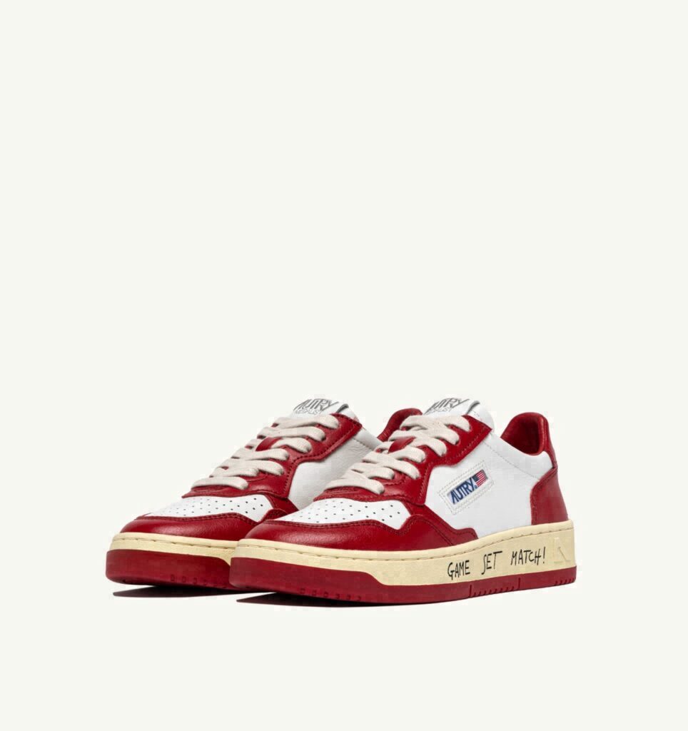 MEDALIST LOW EN CUIR BLANC ET ROUGE AVEC LETTERING