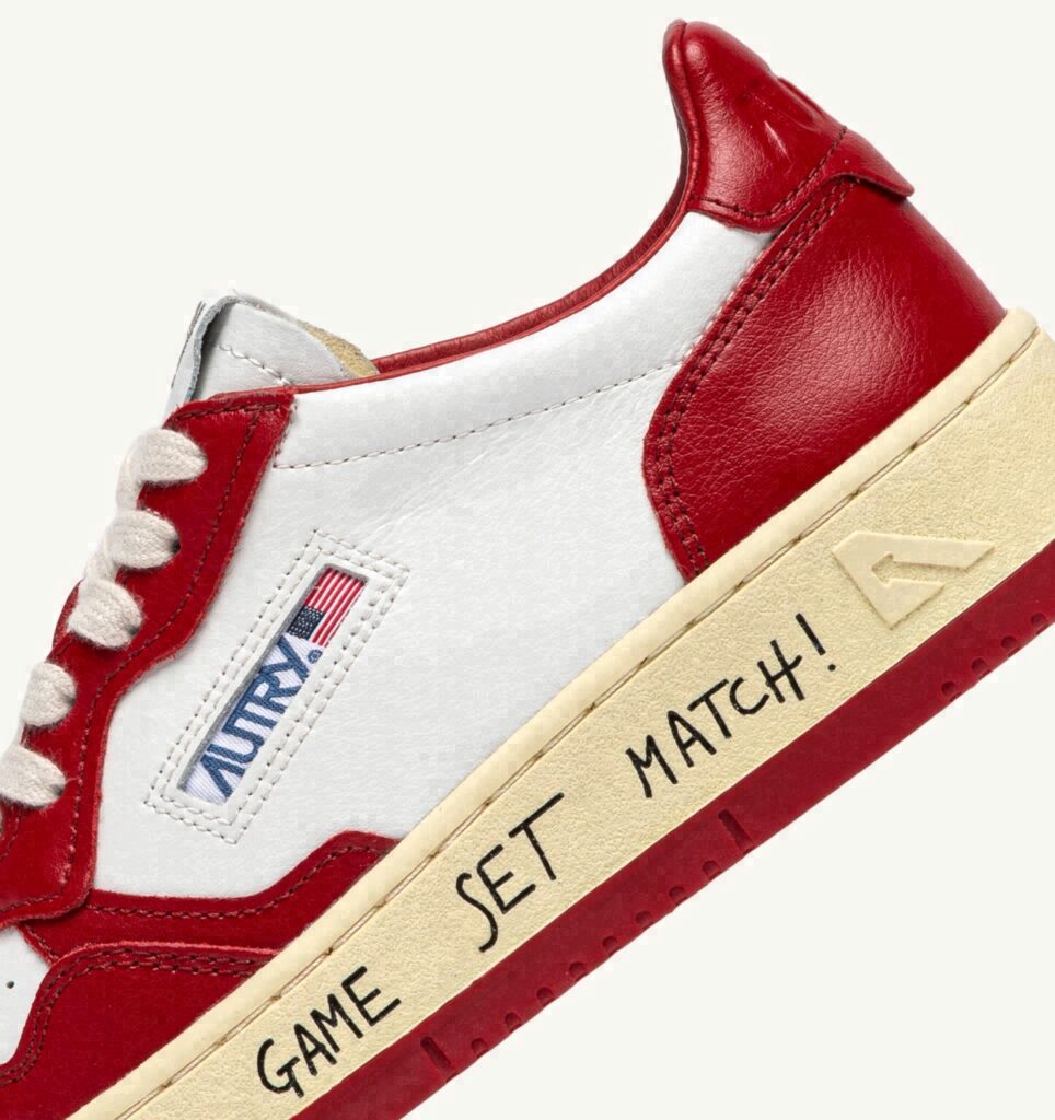 MEDALIST LOW EN CUIR BLANC ET ROUGE AVEC LETTERING