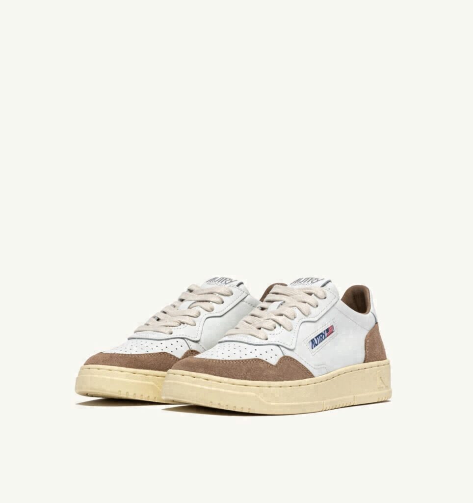 MEDALIST LOW EN CUIR BLANC ET DAIM ANTILOPE