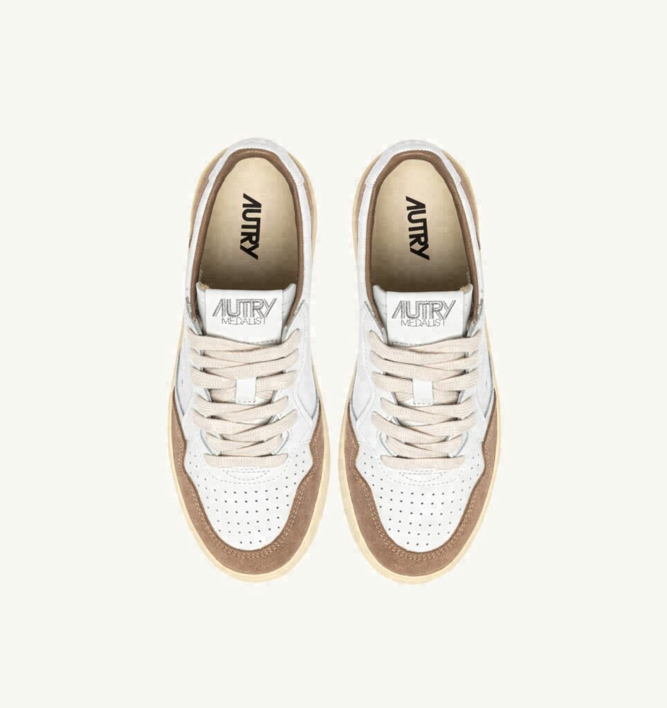 MEDALIST LOW EN CUIR BLANC ET DAIM ANTILOPE
