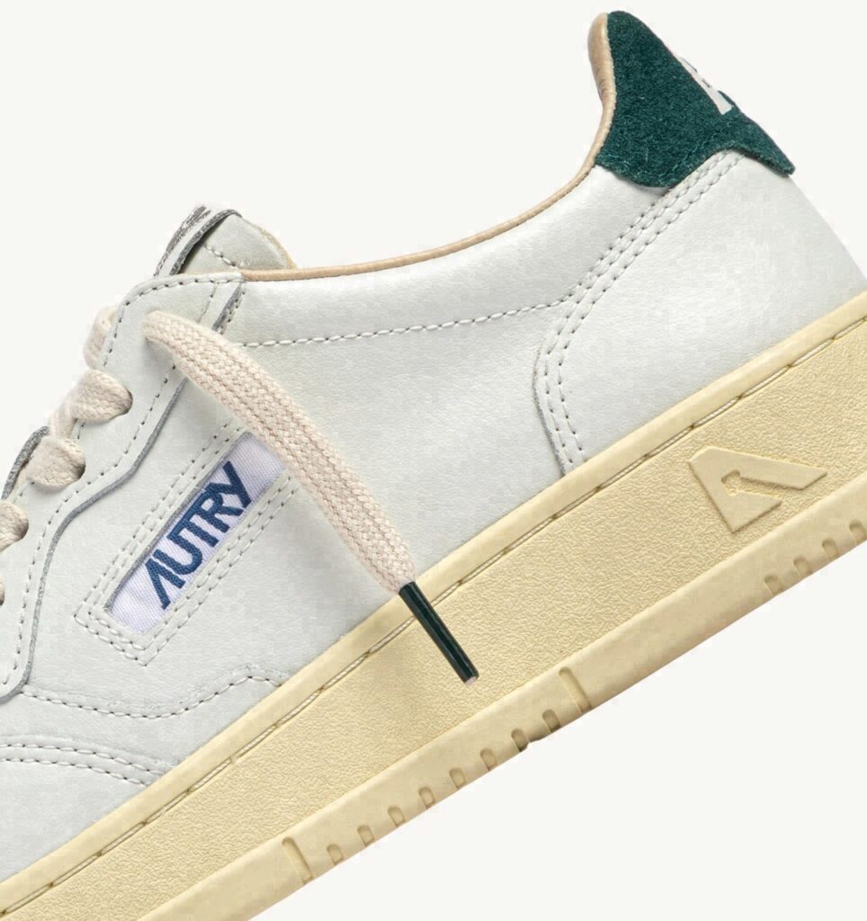 MEDALIST LOW EN CUIR BLANC ET DAIM DARK SEA