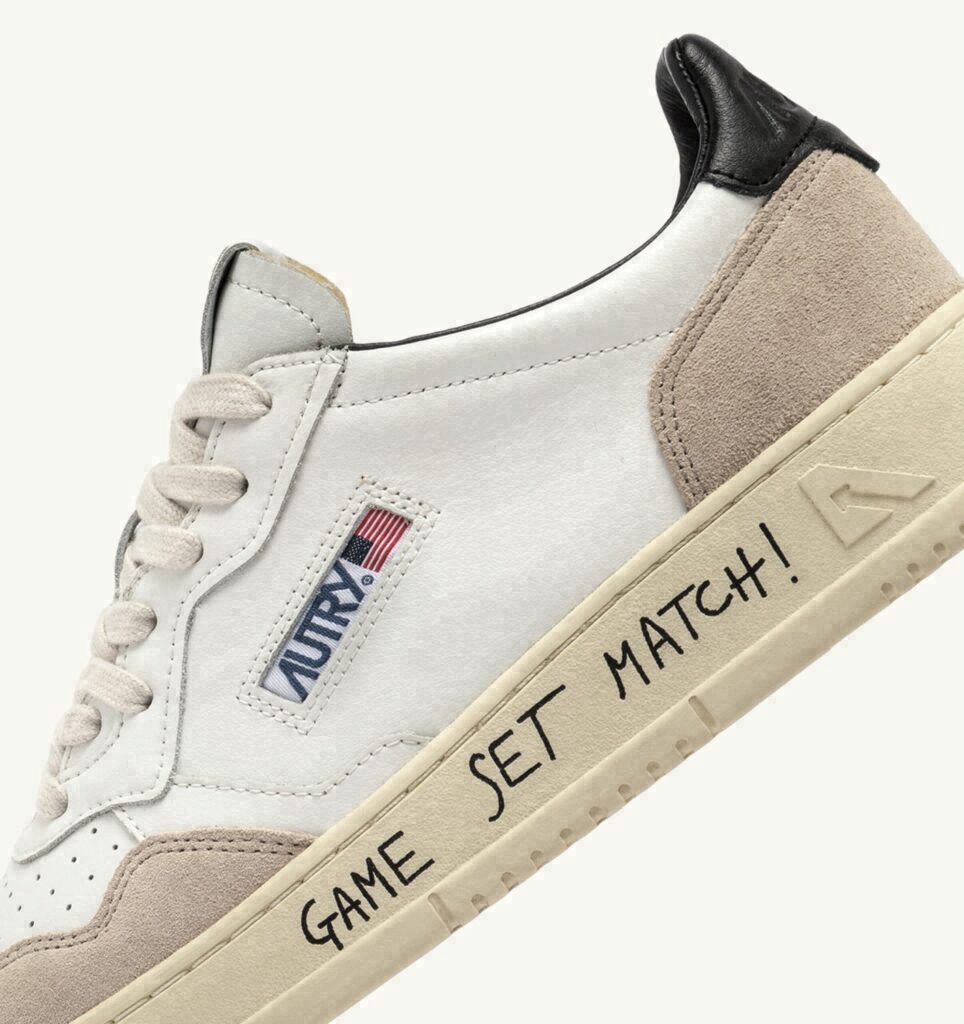 MEDALIST LOW EN DAIM ET CUIR BLANC ET NOIR AVEC LETTERING