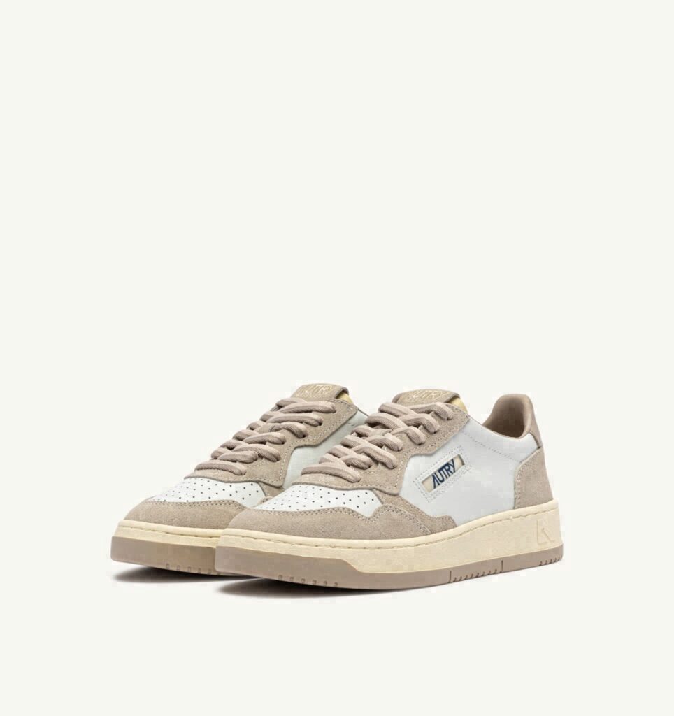 MEDALIST LOW EN CUIR ET DAIM FEATHER GRAY ET LAMB