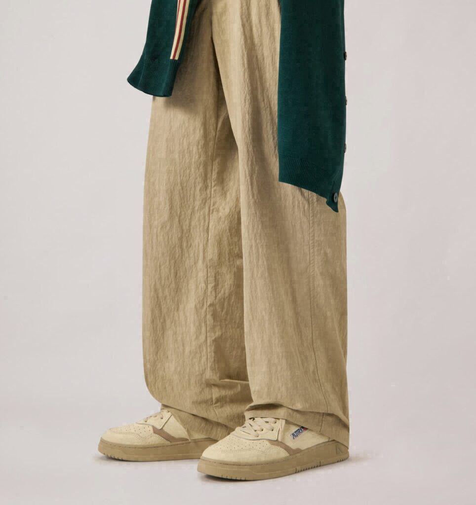 MEDALIST LOW EN CUIR FEATHER GRAY ET DARK SEA