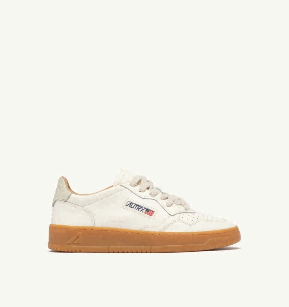 MEDALIST LOW EN CUIR MARSHMALLOW