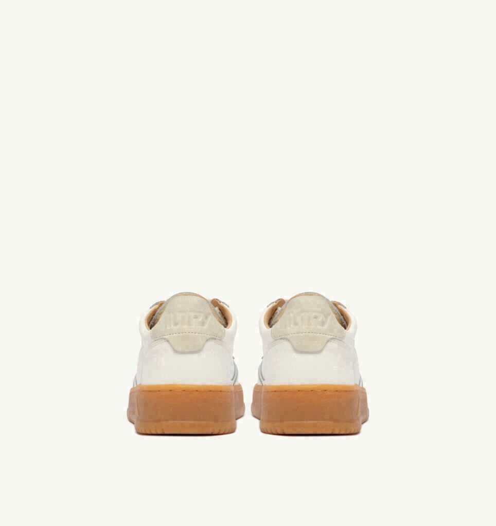 MEDALIST LOW EN CUIR MARSHMALLOW