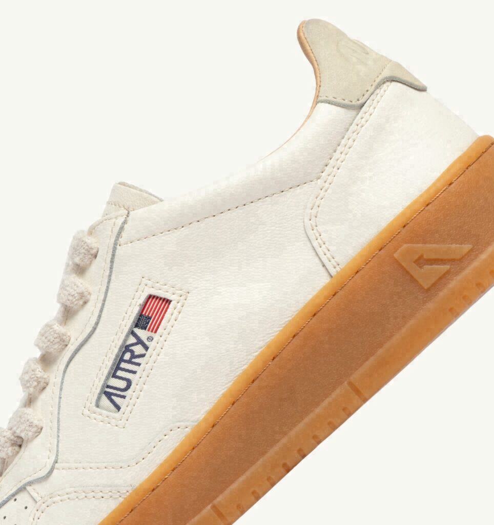 MEDALIST LOW EN CUIR MARSHMALLOW
