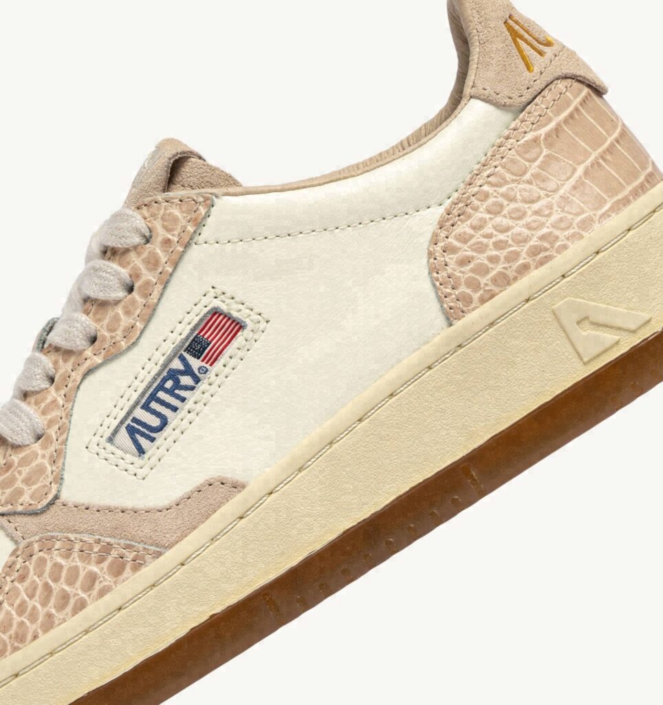 MEDALIST LOW EN CUIR MARSHMALLOW ET IVOIRE