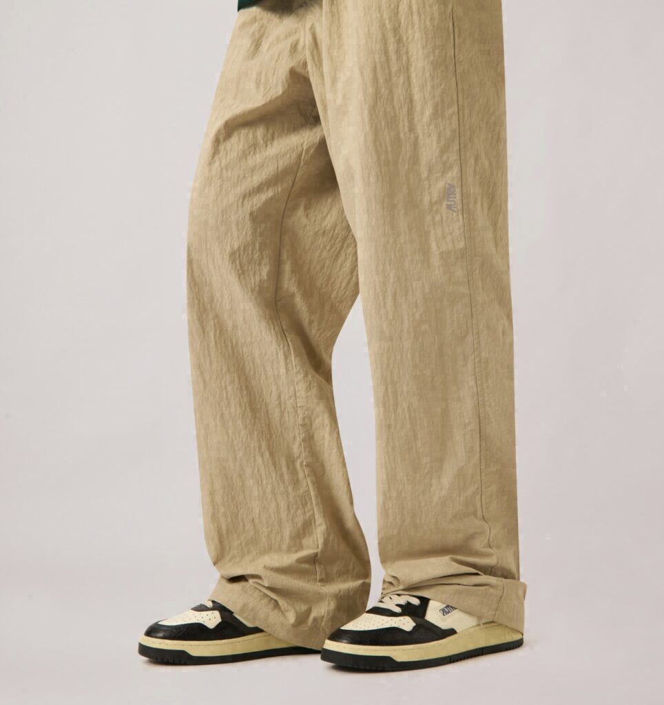 MEDALIST LOW EN CUIR MARSHMALLOW ET NOIR