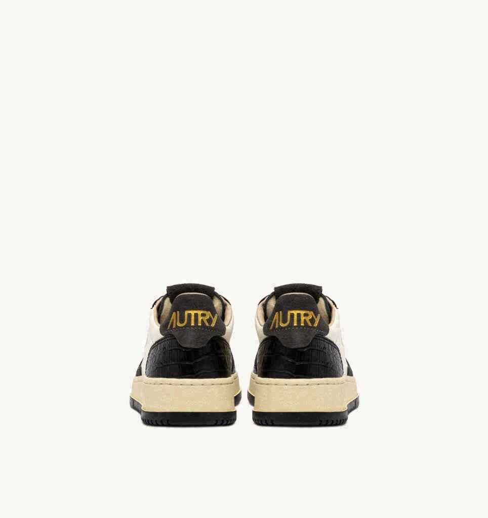 MEDALIST LOW EN CUIR MARSHMALLOW ET NOIR