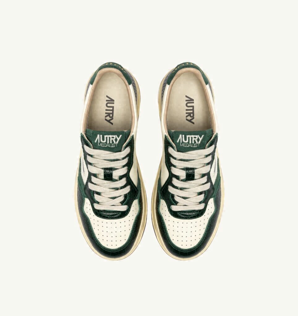 MEDALIST LOW EN CUIR MARSHMALLOW ET VERT