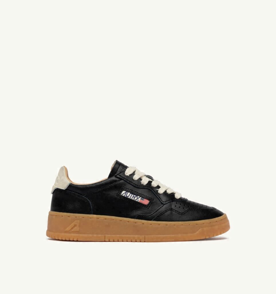 MEDALIST LOW EN CUIR NOIR ET MARSHMALLOW