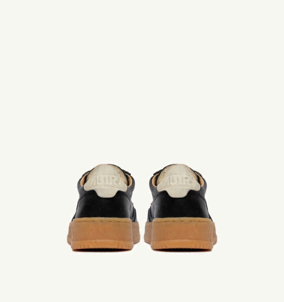 MEDALIST LOW EN CUIR NOIR ET MARSHMALLOW