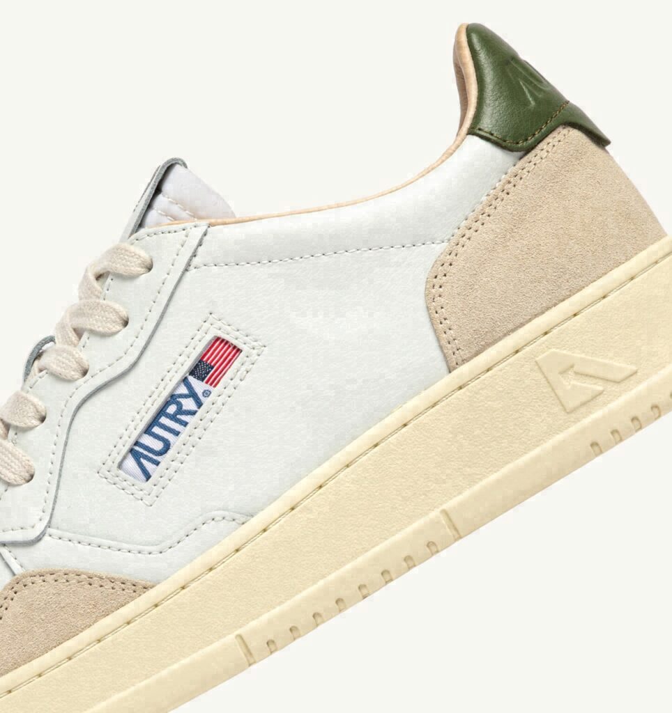 MEDALIST LOW EN DAIM ET CUIR BLANC ET BRONZE GREEN