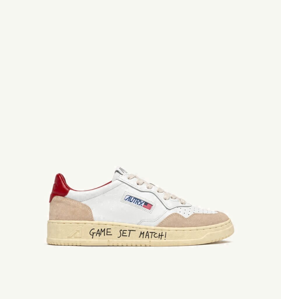 MEDALIST LOW EN DAIM ET CUIR BLANC ET ROUGE AVEC LETTERING
