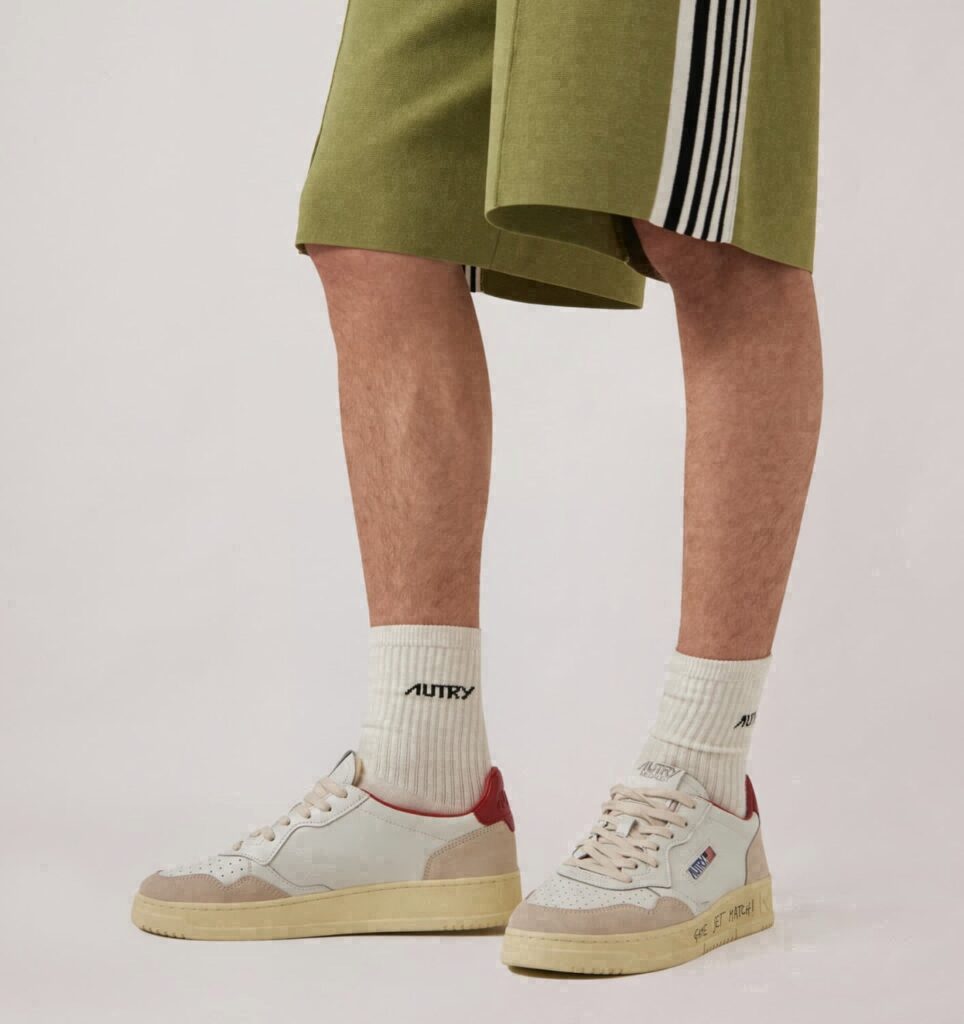 MEDALIST LOW EN DAIM ET CUIR BLANC ET ROUGE AVEC LETTERING