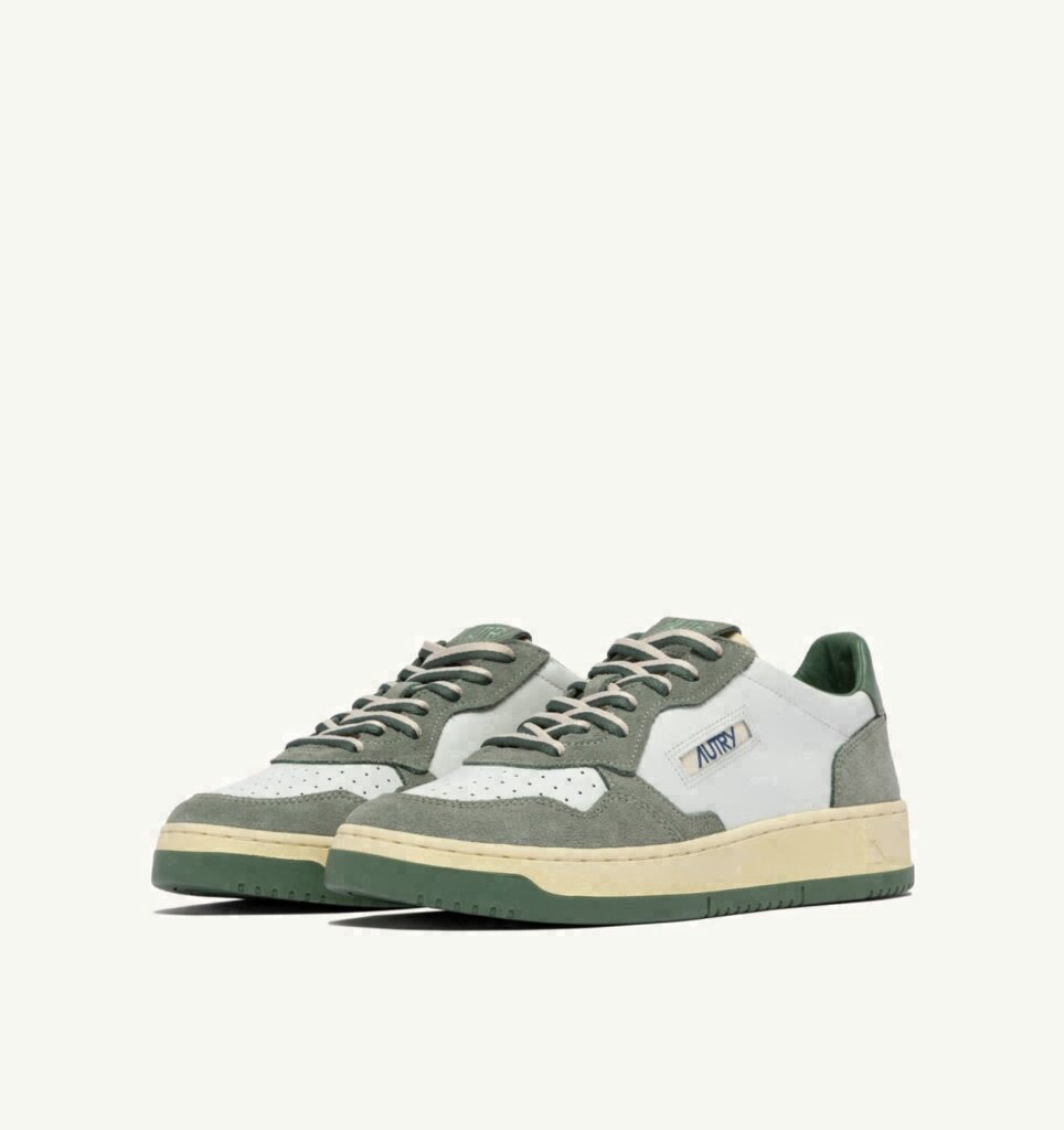 MEDALIST LOW EN DAIM EN CUIR MILITARY ET SEA SPRAY