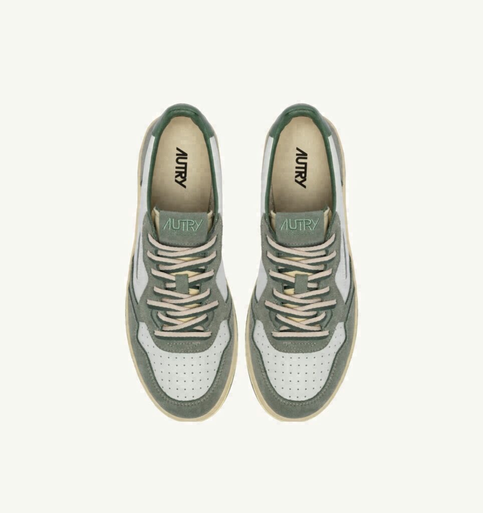 MEDALIST LOW EN DAIM EN CUIR MILITARY ET SEA SPRAY