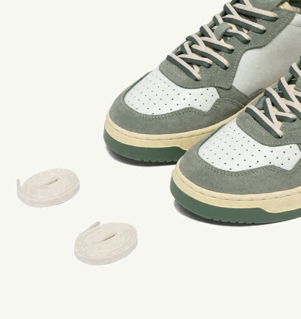 MEDALIST LOW EN DAIM EN CUIR MILITARY ET SEA SPRAY