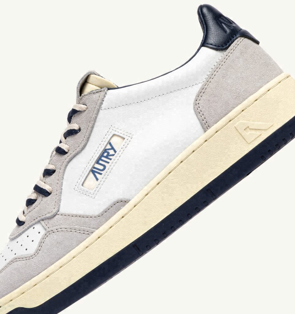 MEDALIST LOW EN DAIM ET CUIR VAPOR ET SPACE