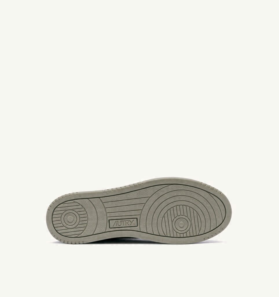 MEDALIST LOW EN DAIM SILVER SAGE ET IVORY