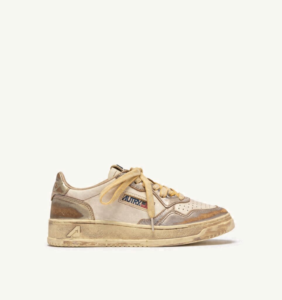 MEDALIST LOW SUPER VINTAGE EN CUIR ARGENT ET PLATINE